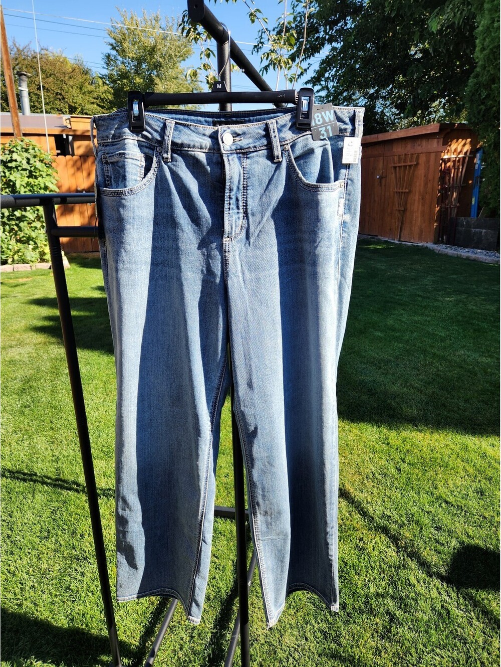 Silver Avery 18W/31 Women's Regular Fit Jeans